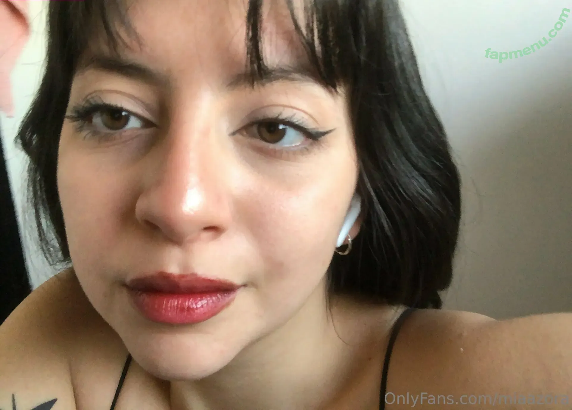 miaazora nude photo #0014 (mia.adoraa)