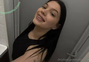 miabloomi / miiablloom nude photo #0002