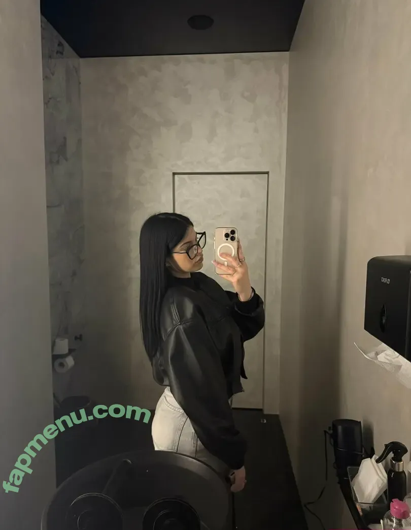 miabloomi nude photo #0008 (miiablloom)