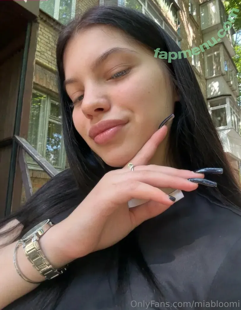 miabloomi nude photo #0023 (miiablloom)