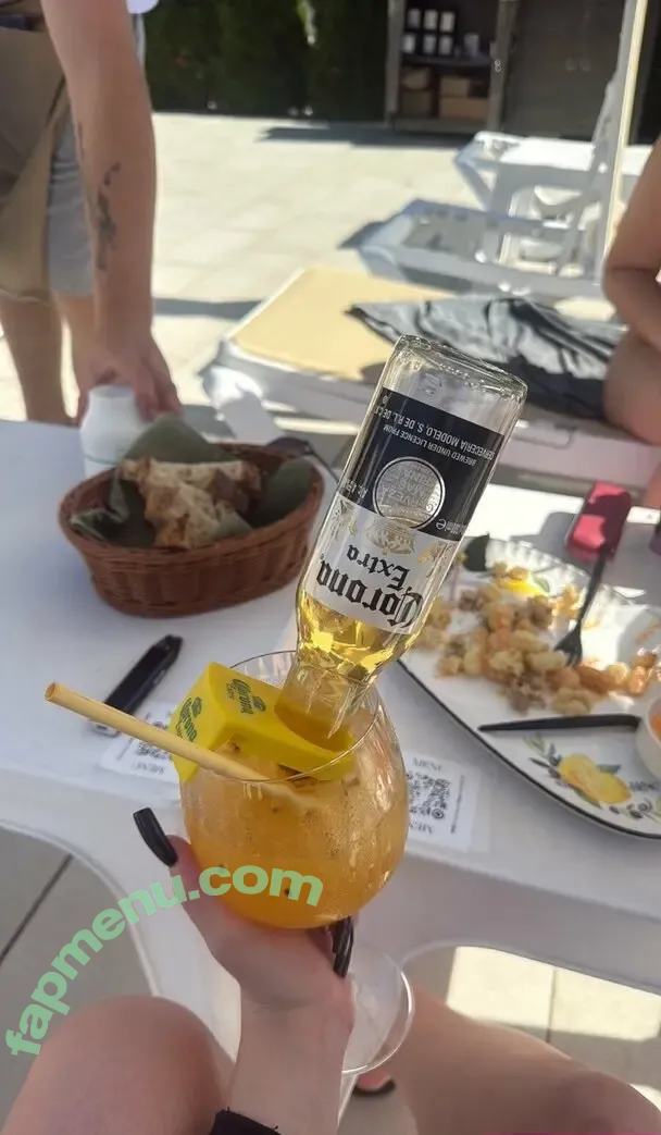 miabloomi nude photo #0026 (miiablloom)