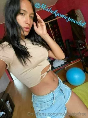 miabootyfree / mia_booty nude photo #0224