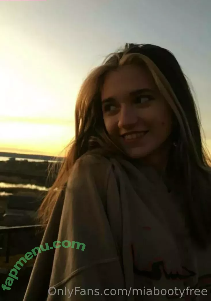 miabootyfree nude photo #0175 (mia_booty)