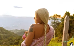 miachava nude photo #0215