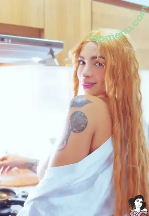 miachava nude photo #0297