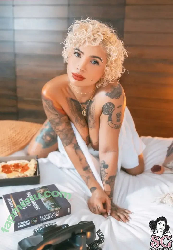 miachava nude photo #0184 (miachava)