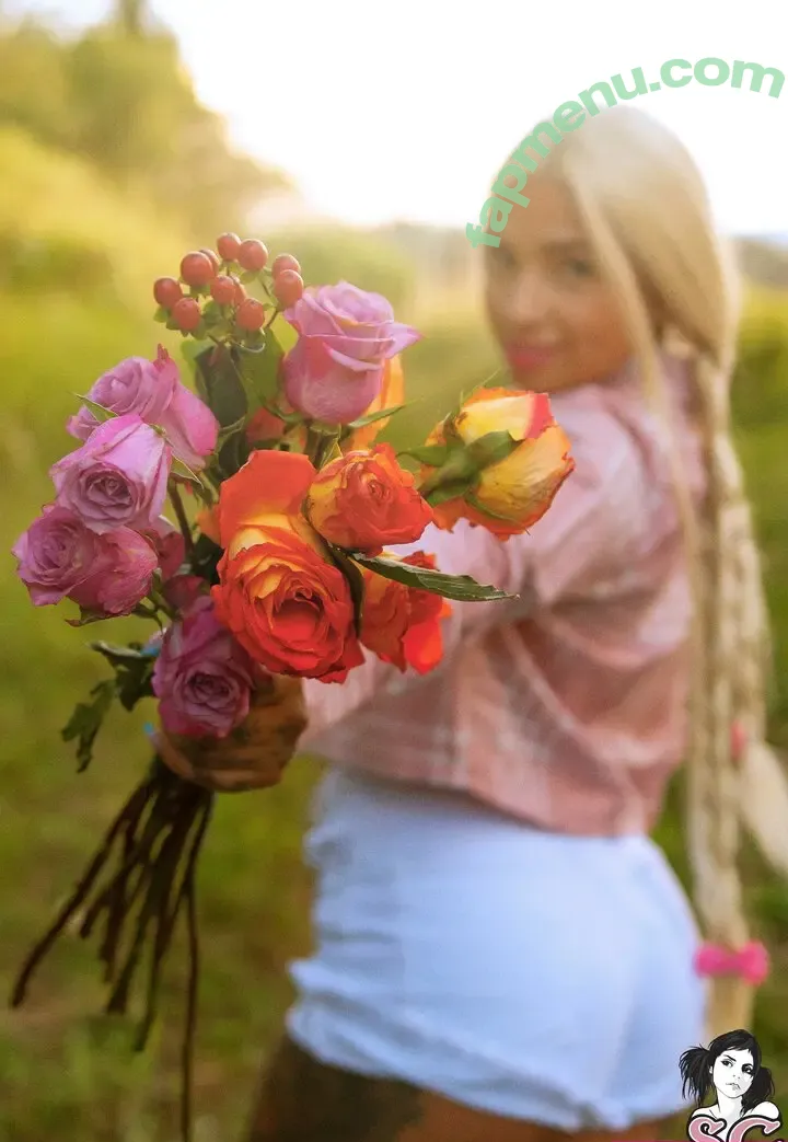 miachava nude photo #0246 (miachava)