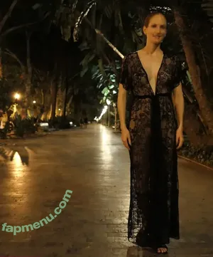 MiaExhib / mia_exhib nude photo #0280