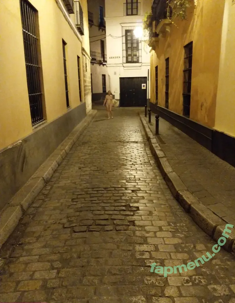 MiaExhib nude photo #0001 (mia_exhib)