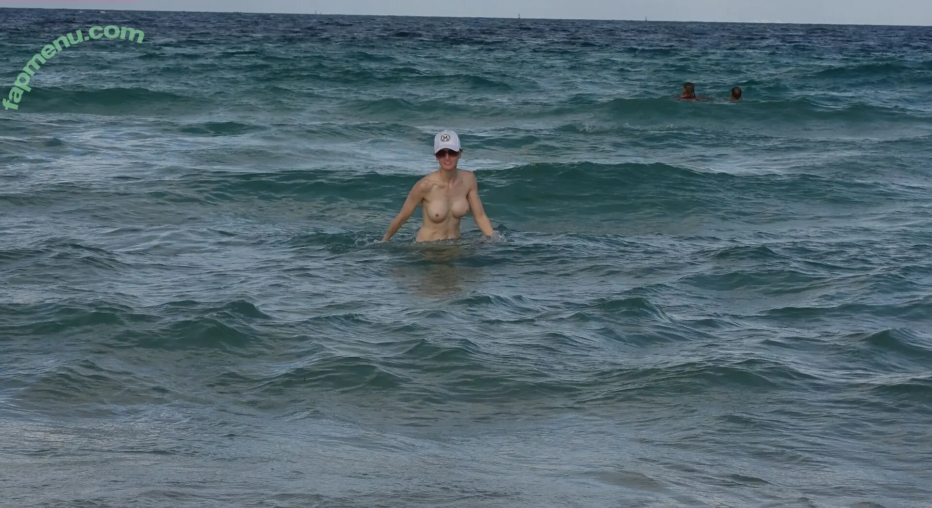 MiaExhib nude photo #0018 (mia_exhib)