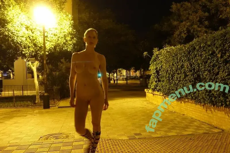 MiaExhib nude photo #0135 (mia_exhib)