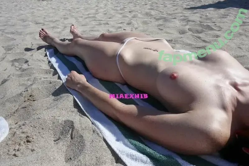 MiaExhib nude photo #0141 (mia_exhib)