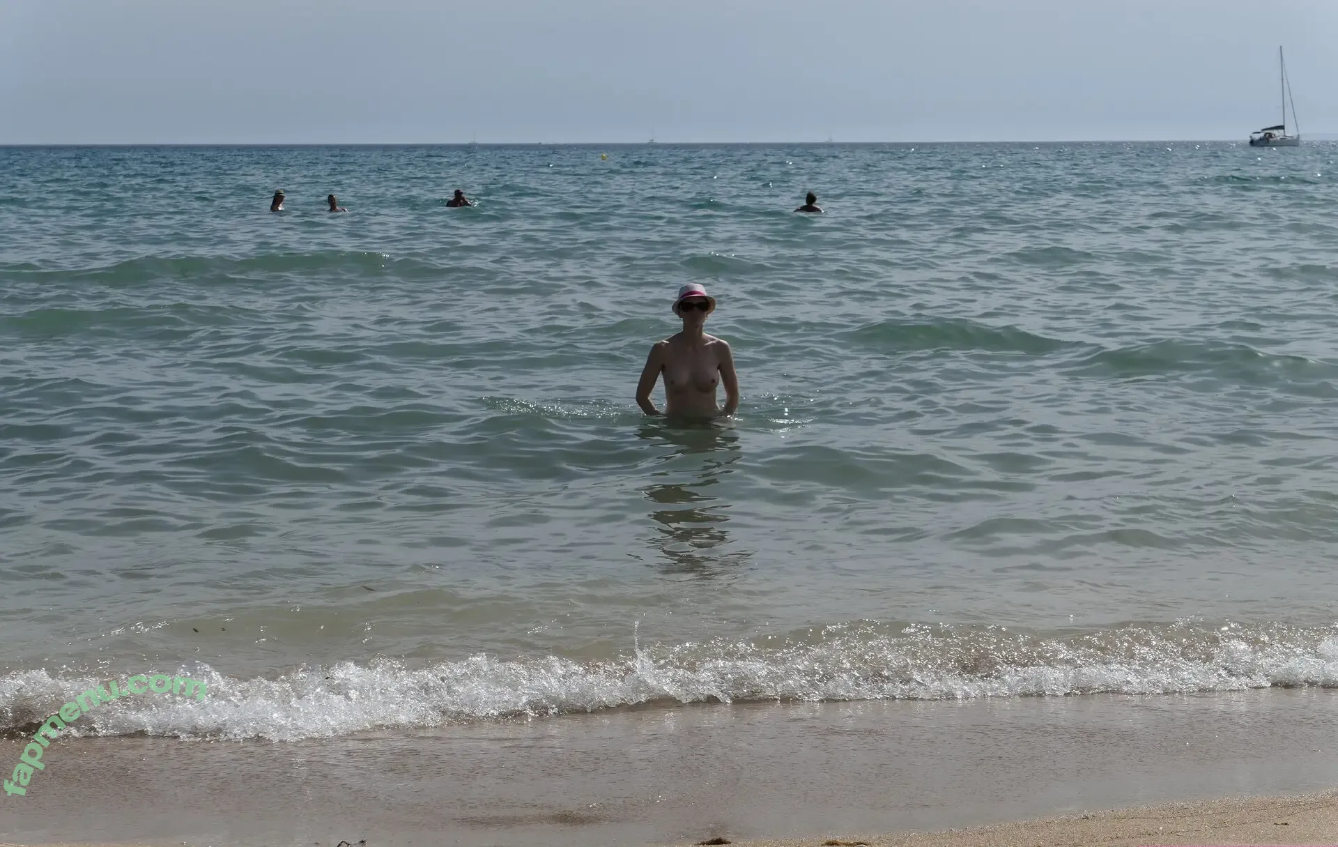 MiaExhib nude photo #0161 (mia_exhib)