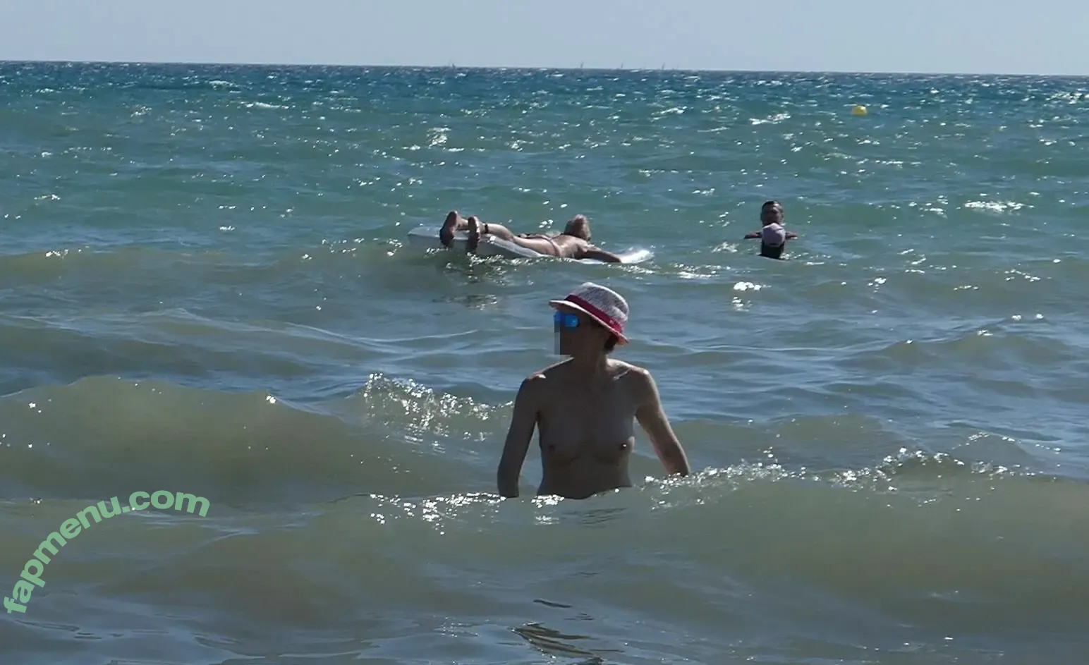 MiaExhib nude photo #0195 (mia_exhib)