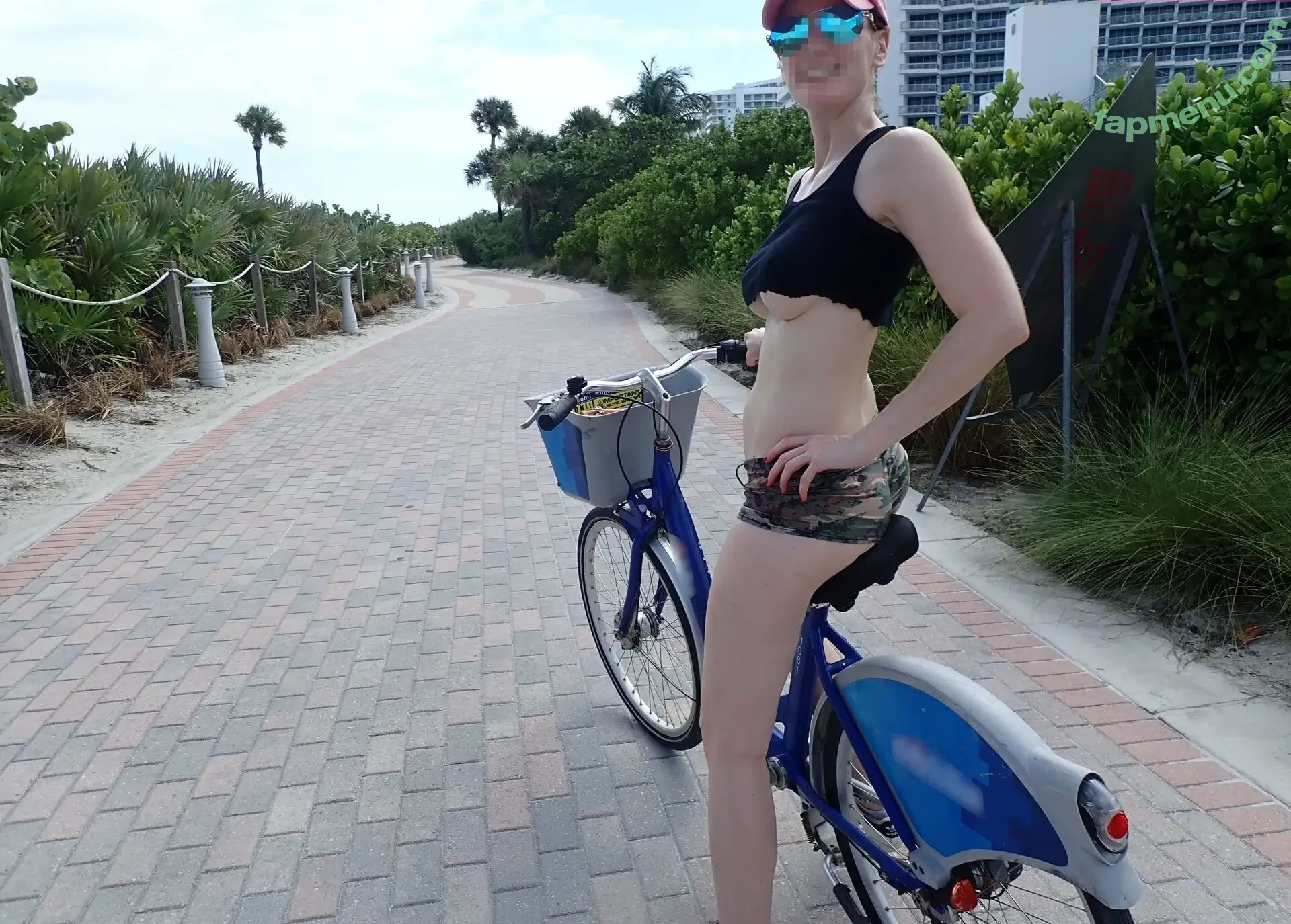 MiaExhib nude photo #0214 (mia_exhib)