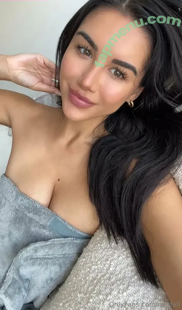 miafall nude photo #0016 (miafallxo)