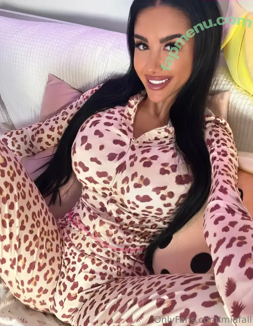 miafall nude photo #0001 (miafallxo)