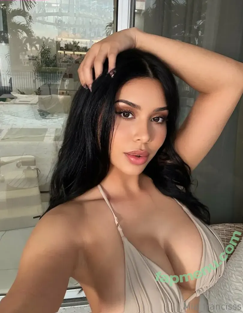 Miafrancis nude photo #0028 (mia_francisss)