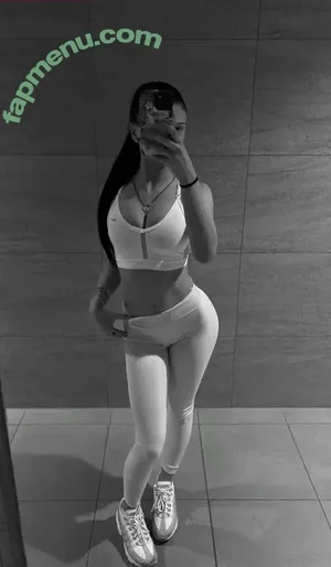  nude photo #0005