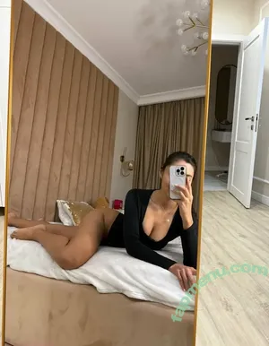 miajeenvip / mia.jeen nude photo #0032