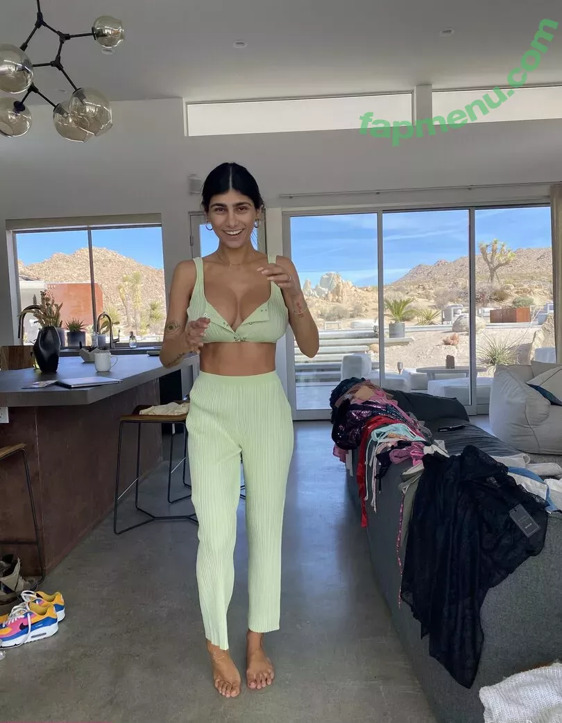 miakhalifa nude photo #0120 (miakhalifa)