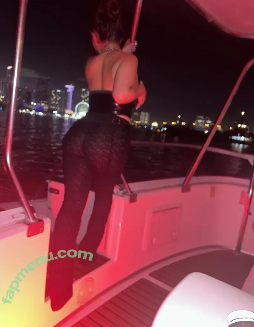 miamiimamiiii nude photo #0016 (lydiiavela)