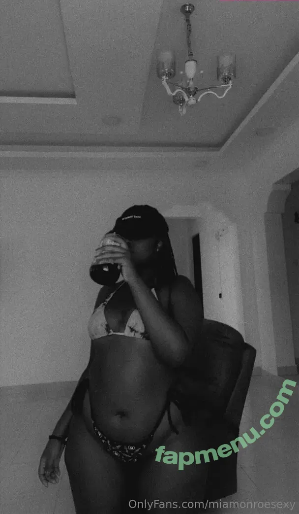 miamonroesexy nude photo #0027 (mia.monroex)
