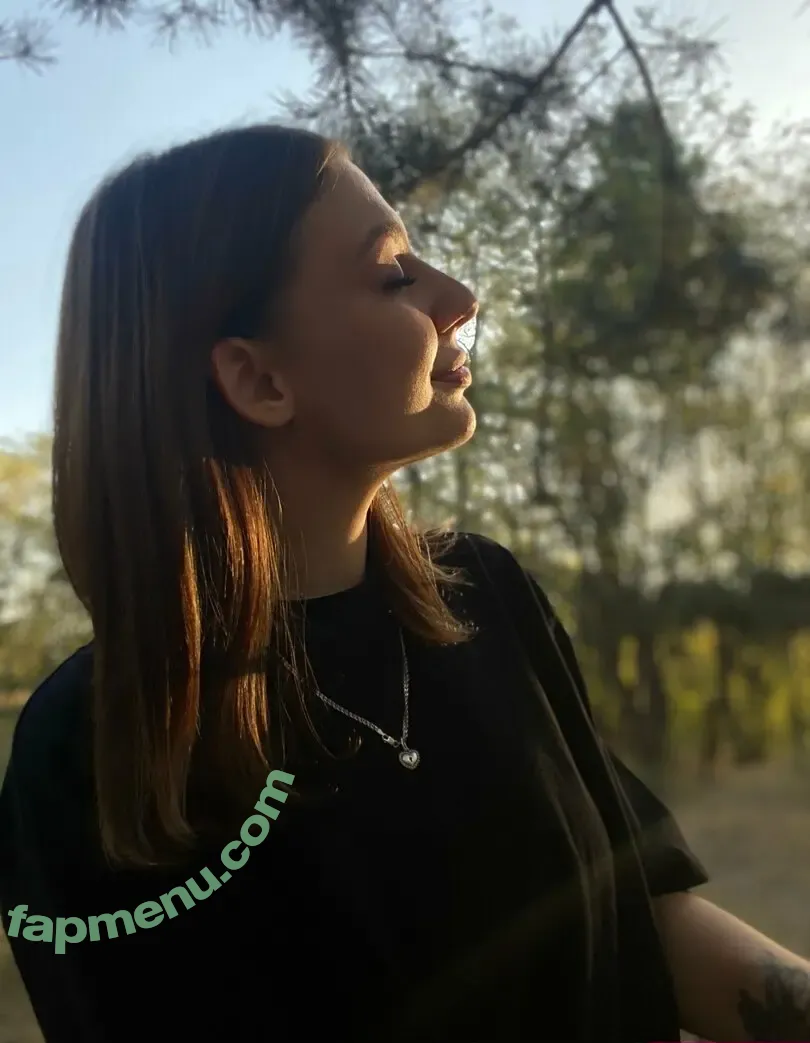 miamoonvibe nude photo #0007 (miamoonvibe)