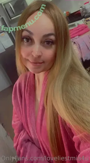 miampossible69 / yourstrulymia nude photo #0020