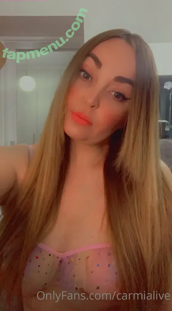 miampossible69 nude photo #0018 (yourstrulymia)