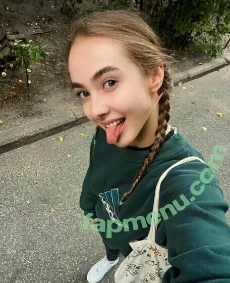 mianextdooor nude photo #0078 (mianextdior)