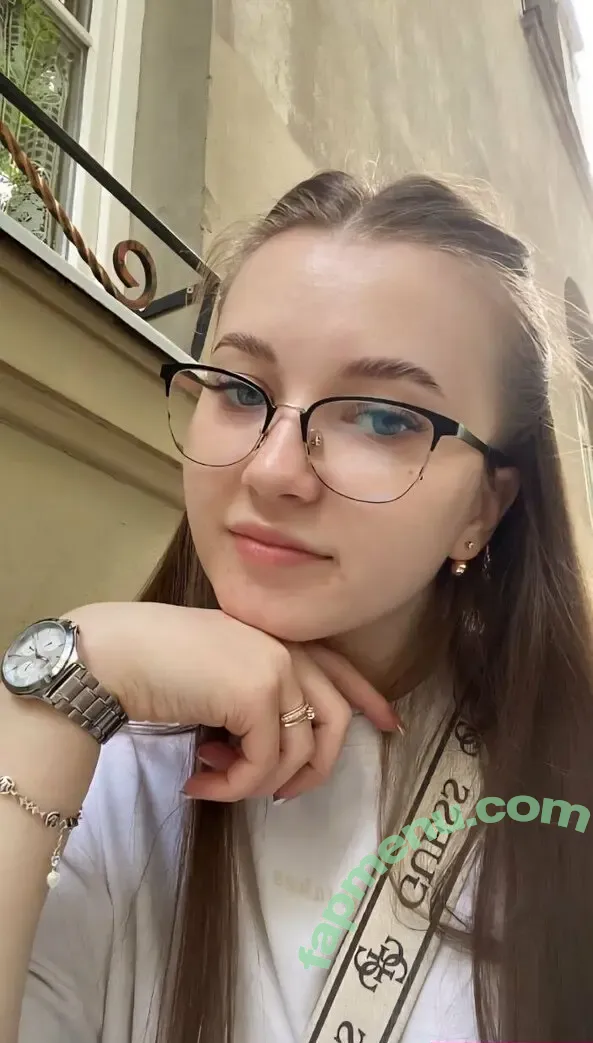 mianextdooor nude photo #0220 (mianextdior)