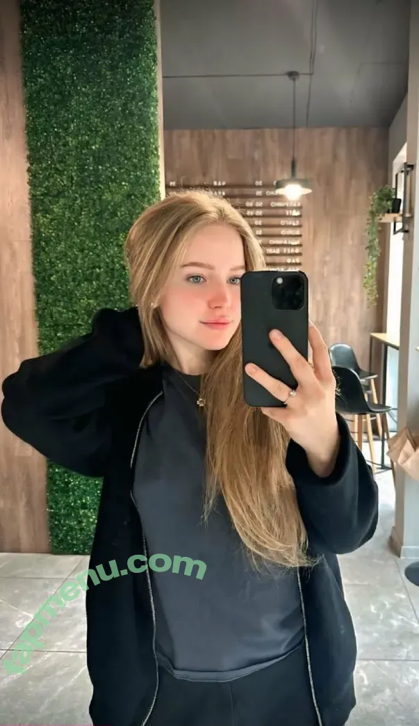 mianextdooor nude photo #0271 (mianextdior)