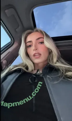 miaoliviaa / miaolivia / miaolivia.__ / miaoliviaaxoxo nude photo #0003