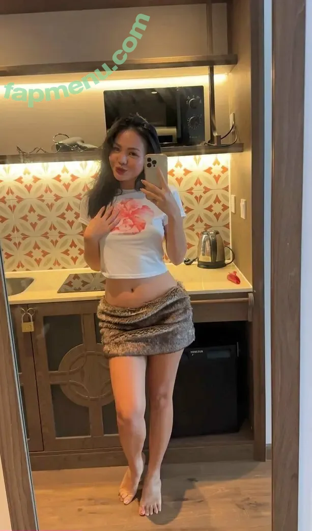 miapeachof nude photo #0100 (_miapeachy)