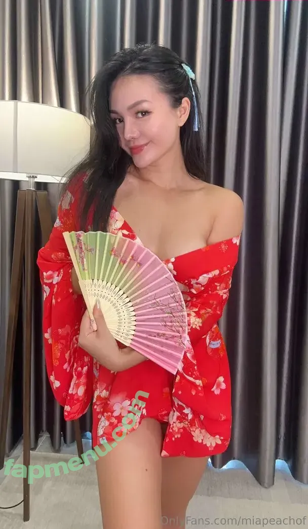 miapeachof nude photo #0118 (_miapeachy)