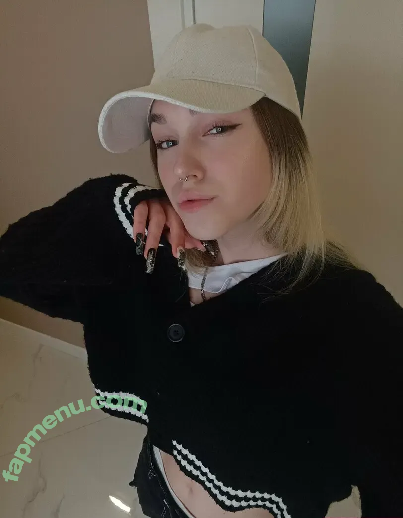 miapixel nude photo #0012 (miapixel_studio)