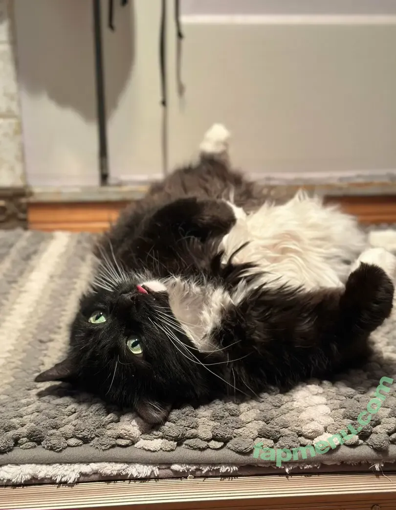 miarosexxx nude photo #0001 (miarose5151)