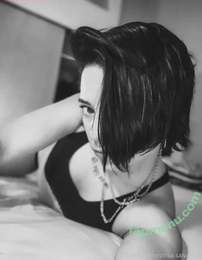 miasalvattore nude photo #0002 (miasalvatori_)