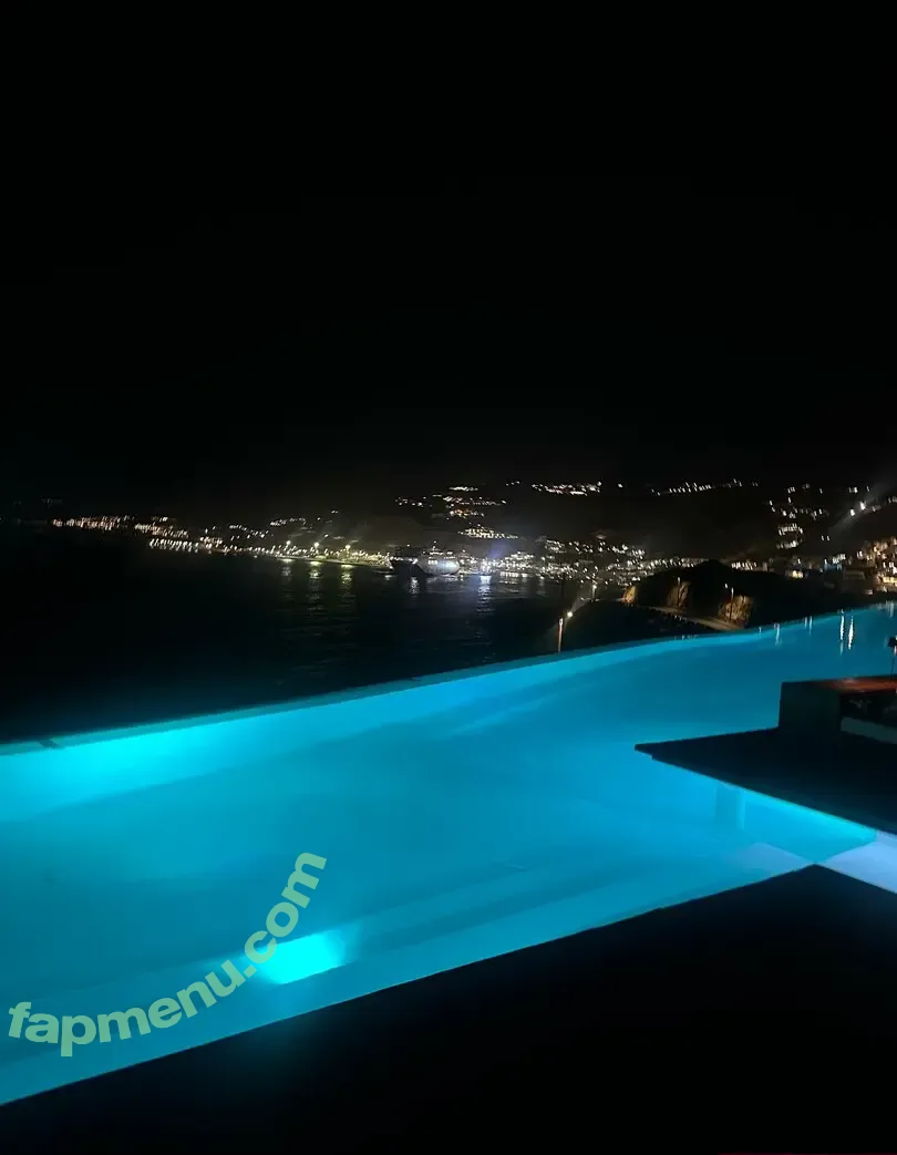 miasexualdiary nude photo #0065 (miasexualdiary)