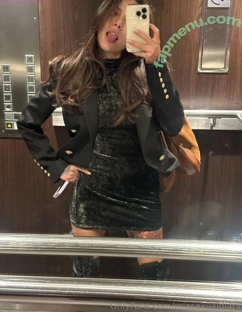 miasexualdiary nude photo #0083 (miasexualdiary)