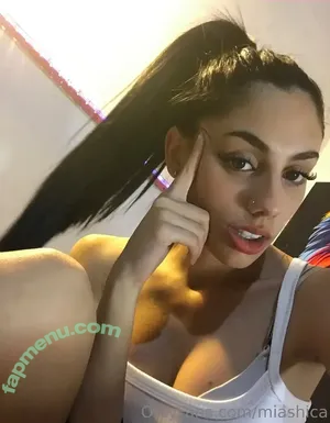 Miashica / miachicakids nude photo #0001