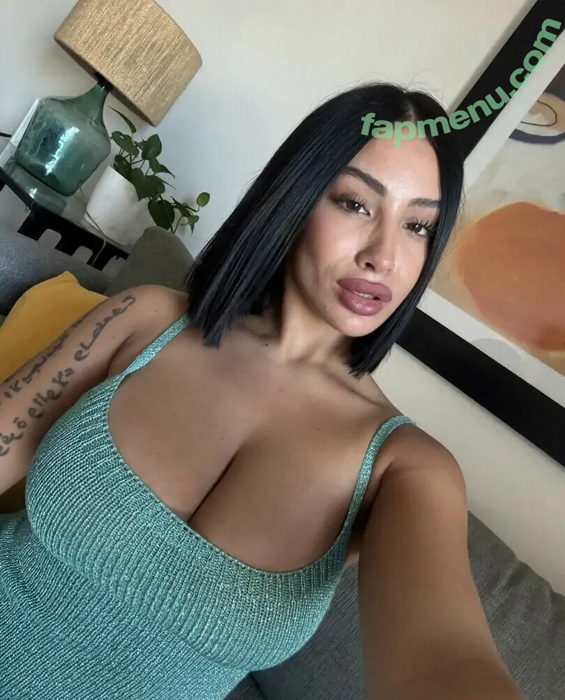 Miasophiak nude photo #0024 (miasophiatv)