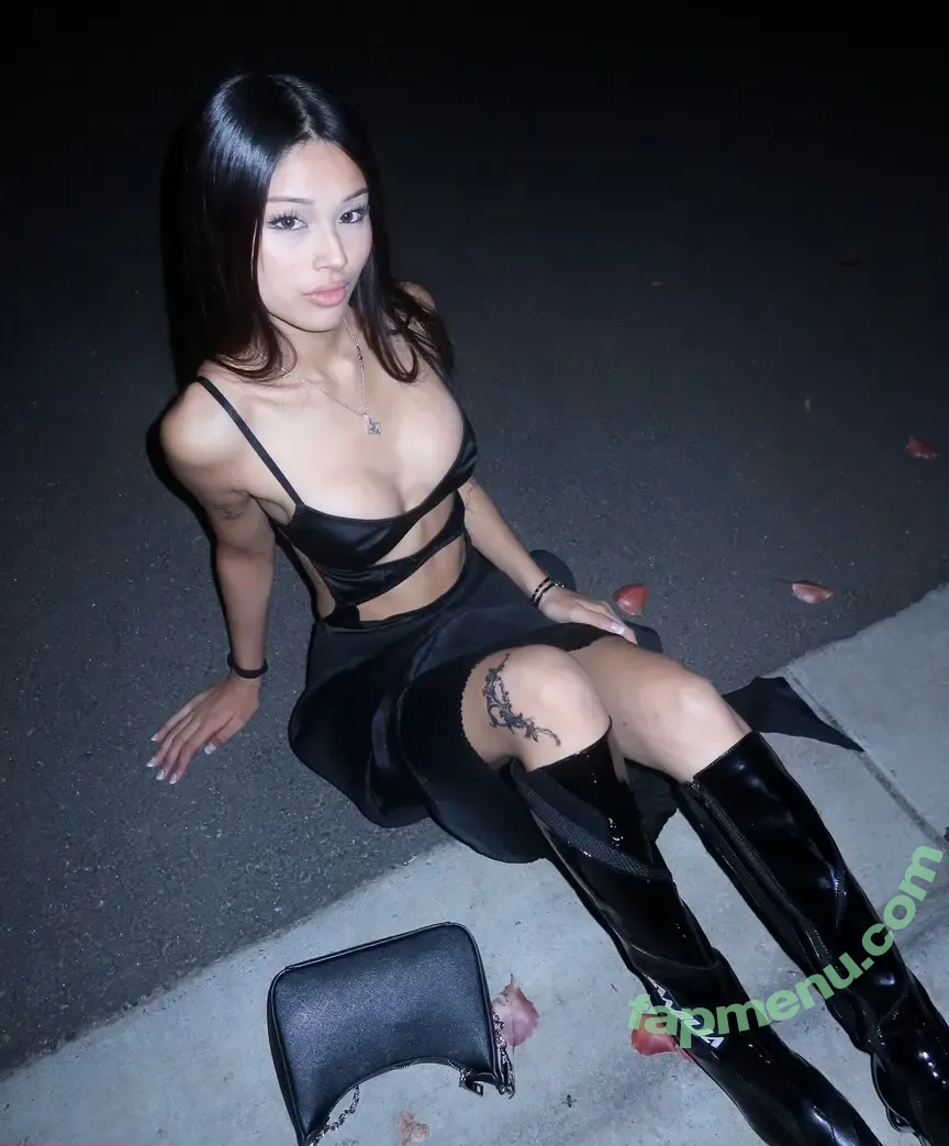 miatakarabe nude photo #0026 (Mia S Takarabe / miakhalifa)