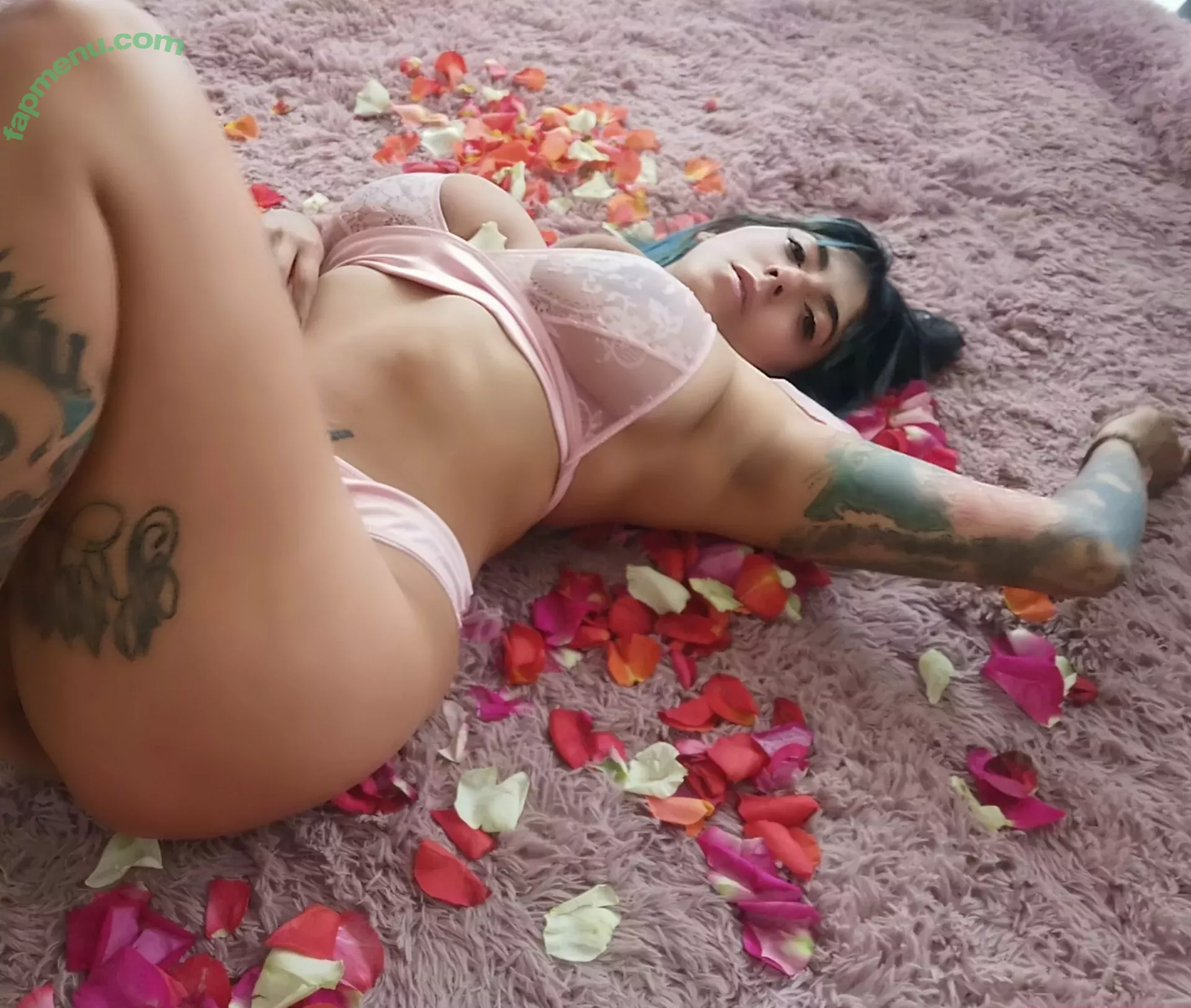 miaumiloucb nude photo #0019 (miaumiloucb)