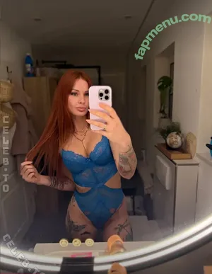 Miaxginger / _its_redhead_mia nude photo #0094