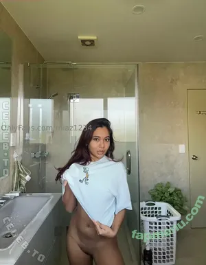 Miaz1234 / Mia Z / mia.z.1234 nude photo #0027