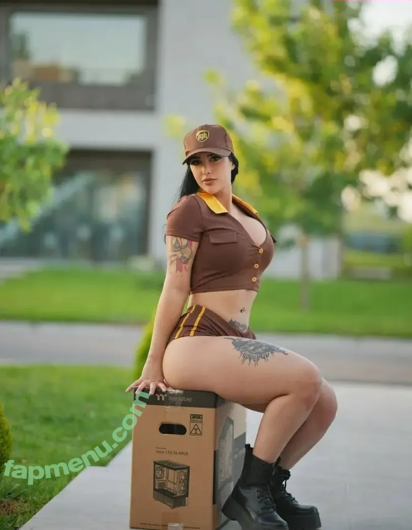 Micaela Aringoli nude photo #0029 (Demonmika / demon._.miika / just1viryaplayer)