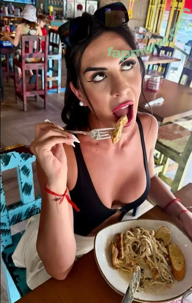 micaela.ts nude photo #0106 (micaela.ts)