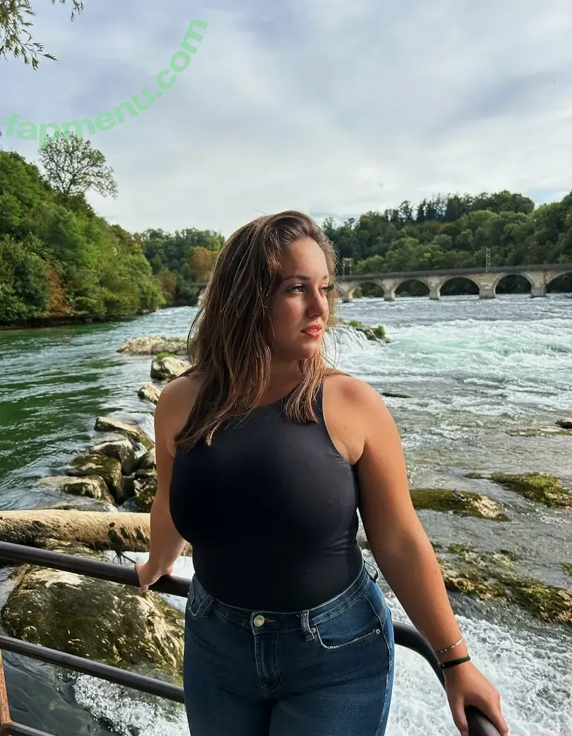 micaelapinela nude photo #0008 (micaelapinela)